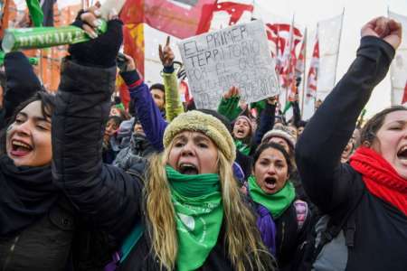 Jóvenes a favor del aborto legal