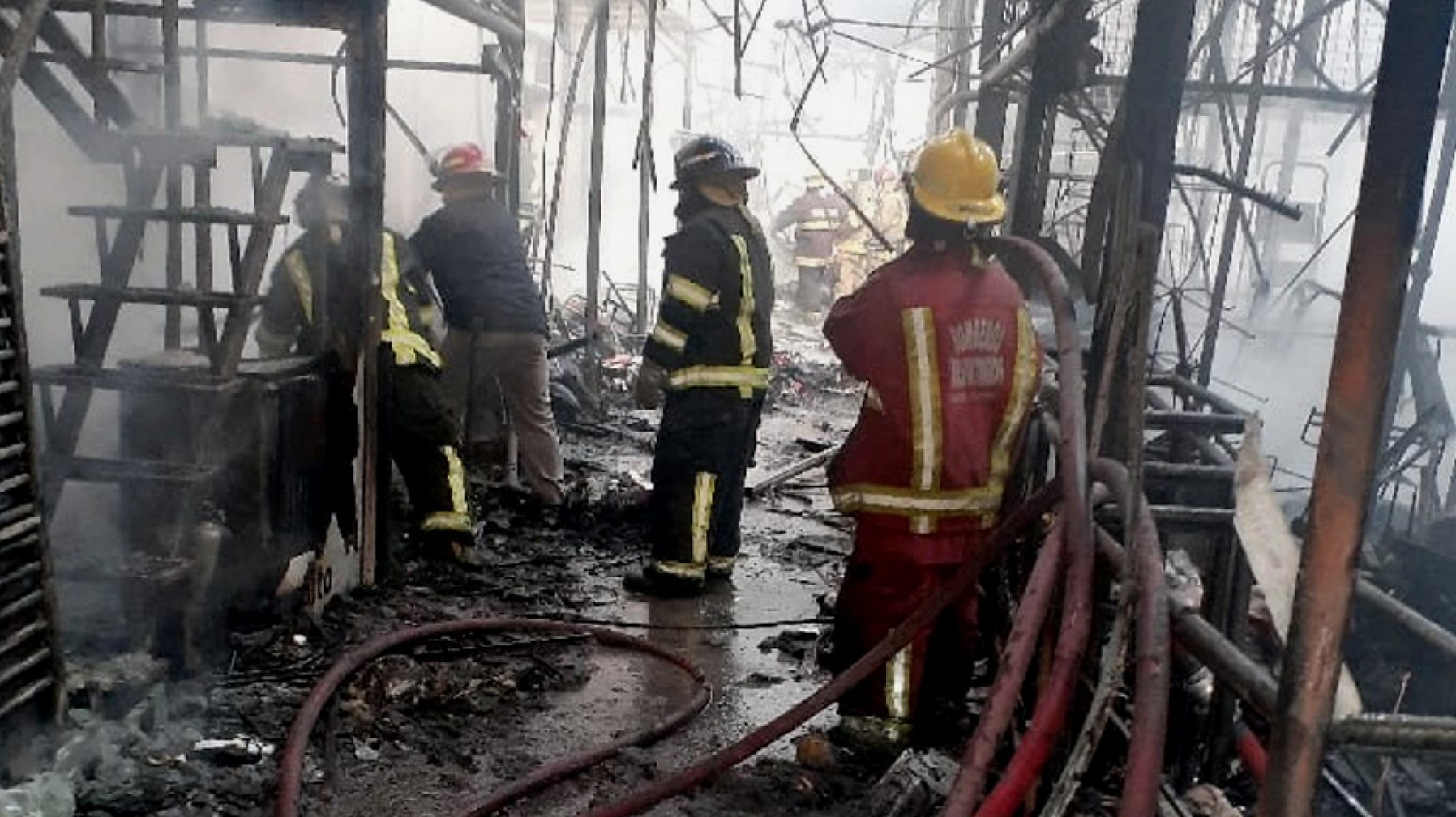El gobierno provincial otorgará subsidios a los comerciantes que perdieron todo en el incendio