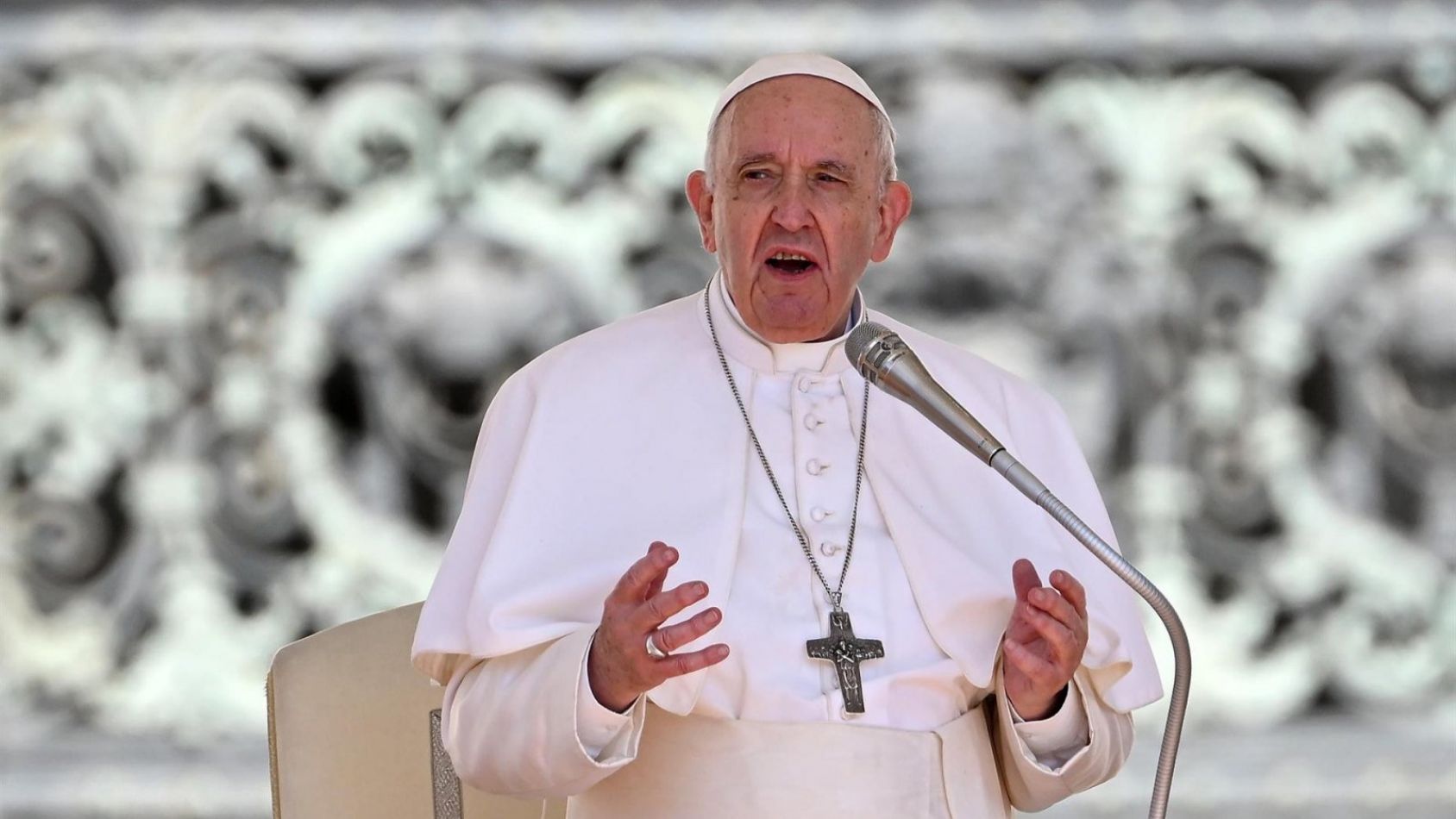 El Papa Francisco dijo que “se ha declarado la Tercera Guerra Mundial”