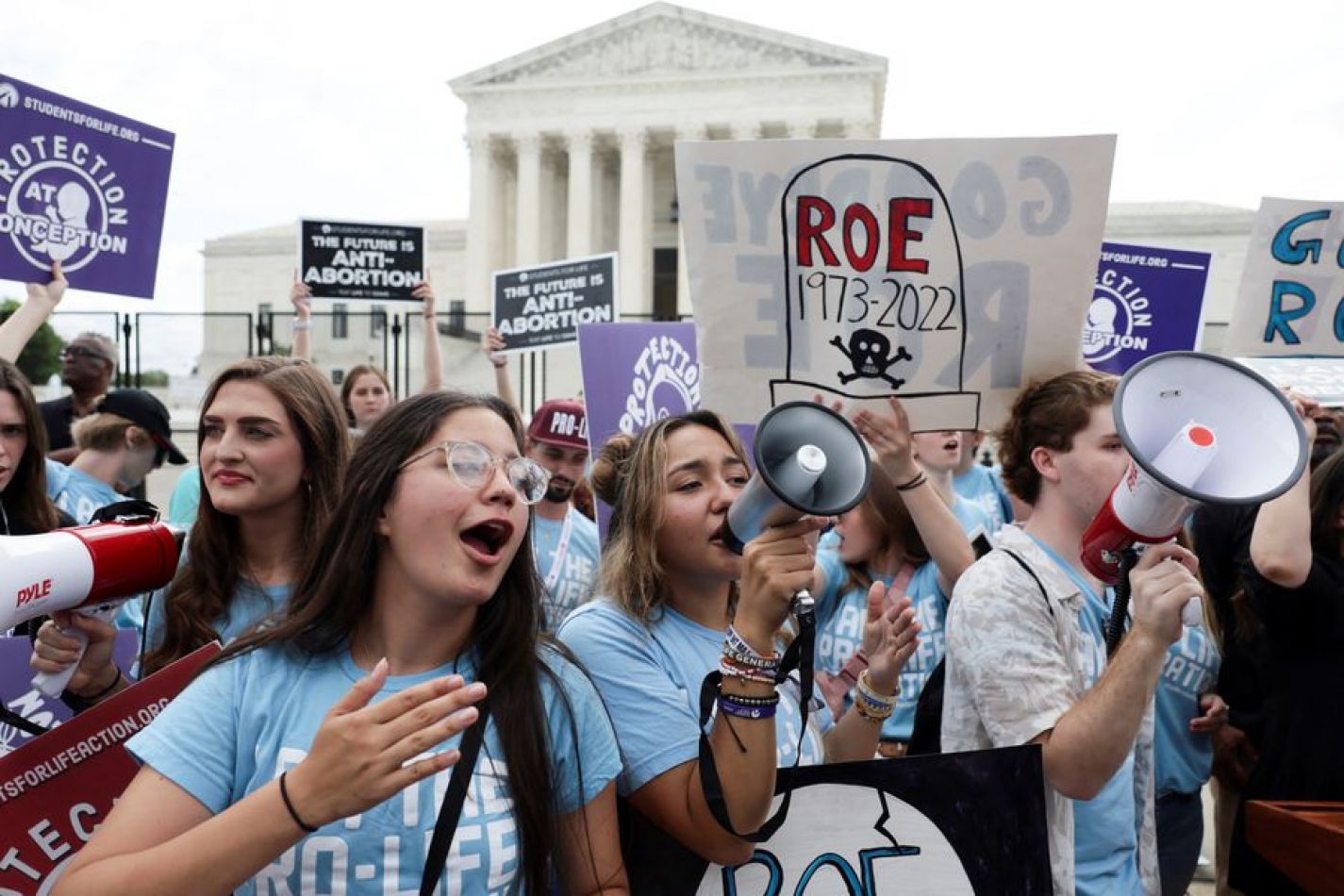 La Corte Suprema de EEUU anuló el fallo que garantiza el derecho al aborto
