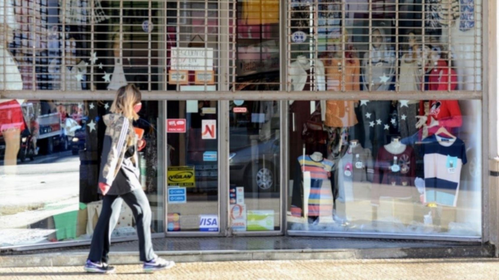El lunes 26 no abrirán los comercios ni supermercados en Salta