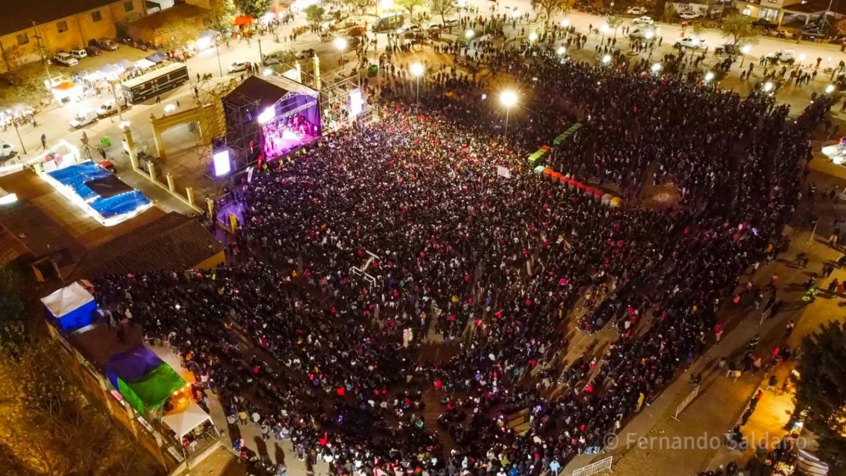 Más de 35 mil personas participaron del Festival por el Día de la Primavera en Plaza España