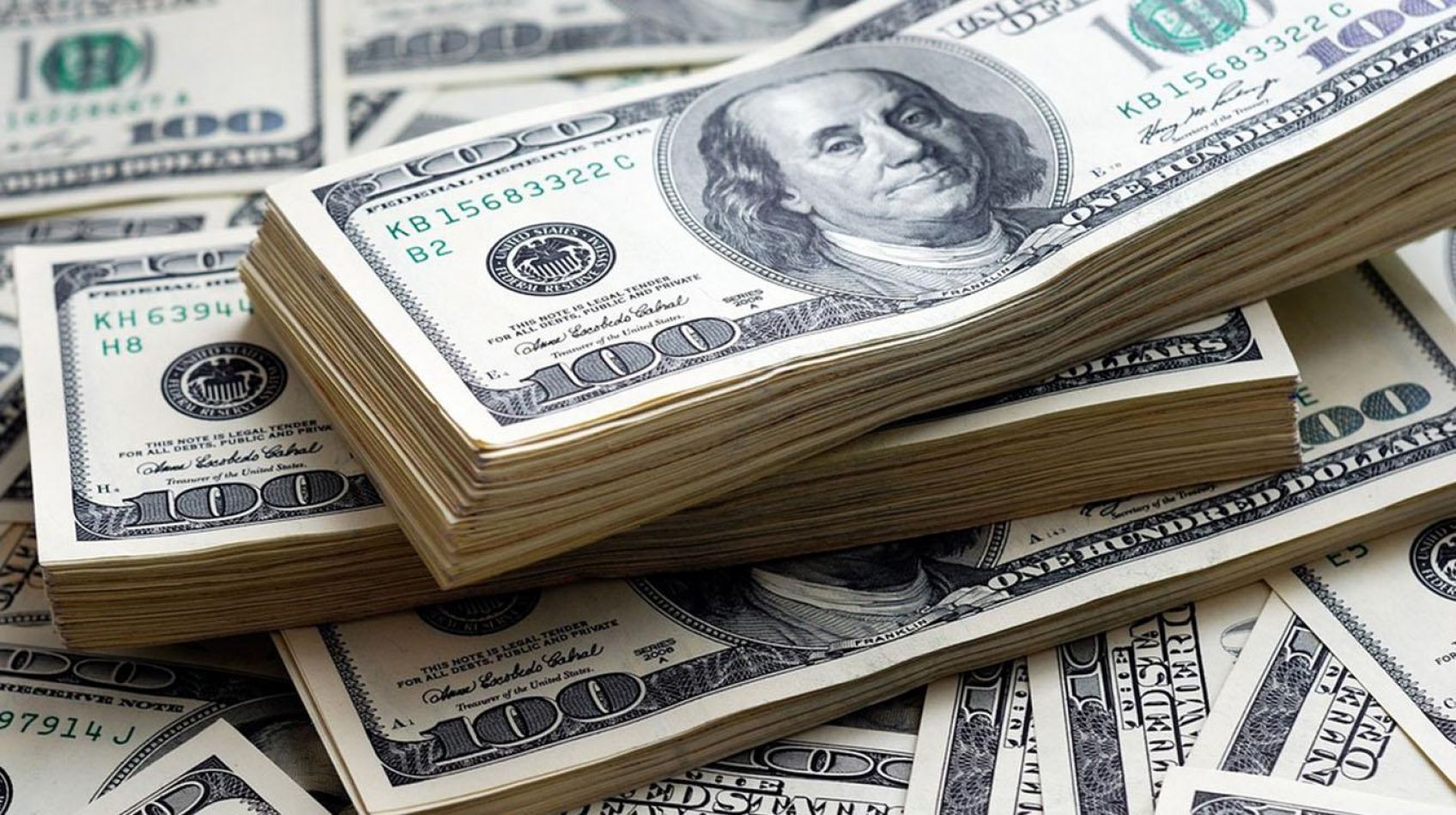 El dólar libre subió a 970 pesos tras la vuelta de la microdevaluación de la cotización oficial