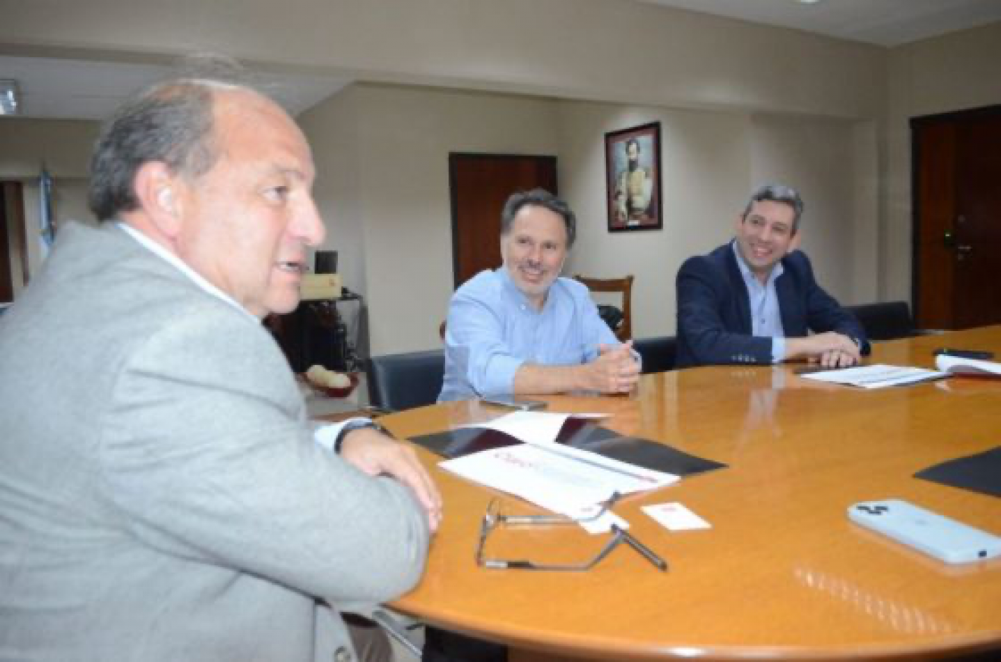 Buscan concretar un proyecto de inversión privada para mejorar la conectividad en Salta
