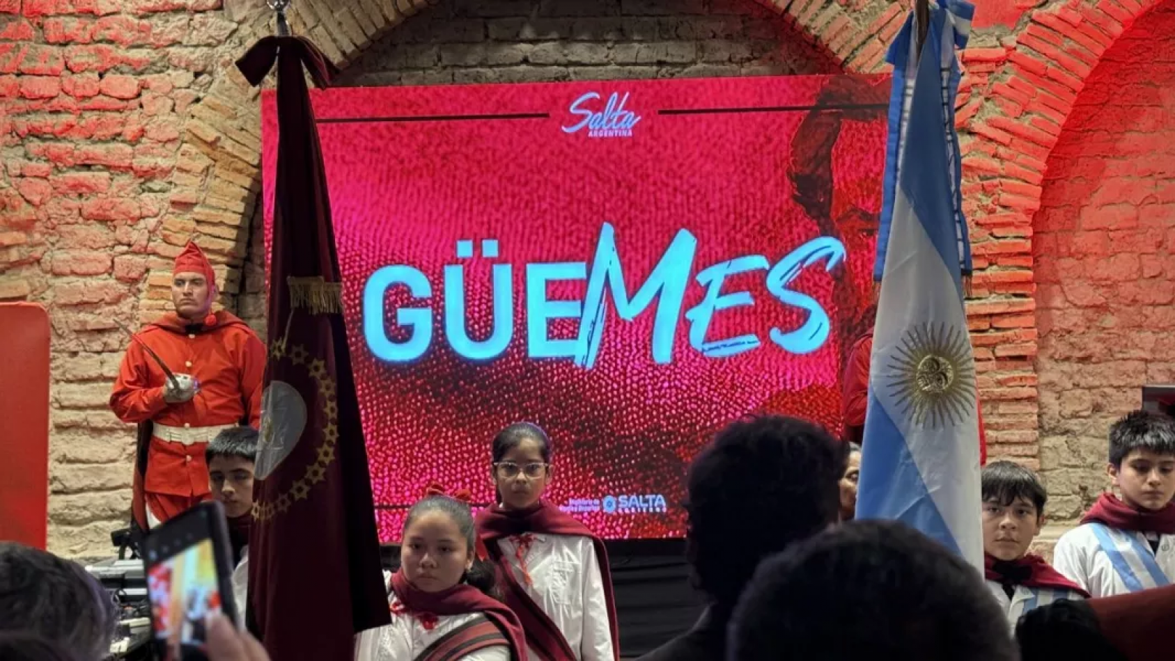 Salta honra al General Martín Miguel de Güemes