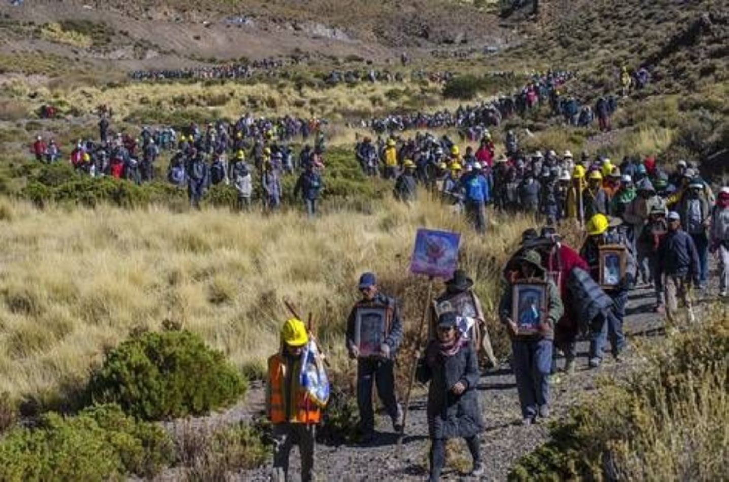 Resultado de imagen para peregrinos del seÃ±or y la virgen del milagro