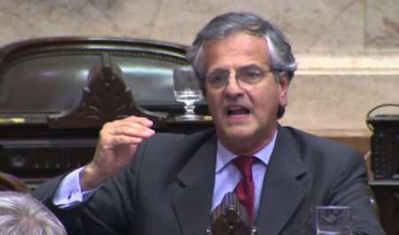 Cruce entre un diputado del FPV y Durand Cornejo por una denuncia de “acoso sexual”