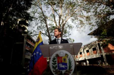 Guaidó no consigue el apoyo del Ejército y comienza a perder el pulso en la calle