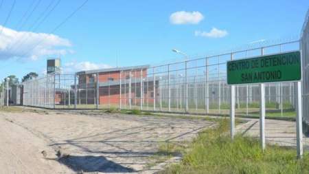 Oficial penitenciario le practicó sexo oral a un detenido y acabó sumariado