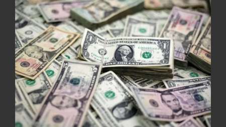 El dólar cede a la espera de una nueva revisión del Fondo