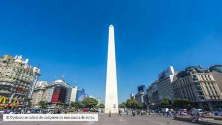 Bronca por publicidad en el Obelisco