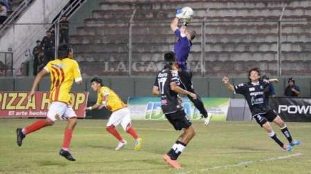 Central prende velas por la recuperación de sus soldados