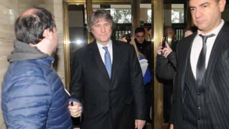 Boudou fue sobreseído en la causa del auto con papeles truchos