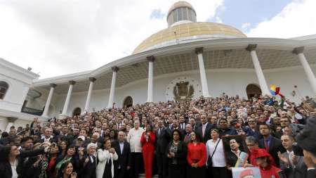 Nicolás Maduro instaló la cuestionada Asamblea Constituyente, a cargo de Delcy Rodríguez