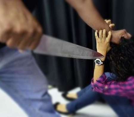 La joven apuñalada por su pareja en Tartagal continúa en grave estado