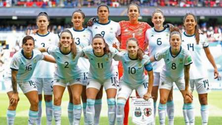 Las chicas argentinas van por una histórica clasificación a octavos de final