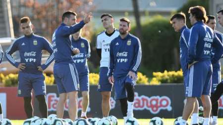 Los cambios que piensa Scaloni para el duelo ante Chile