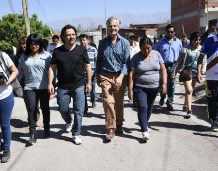 Sáenz: “Con mi equipo estamos llegando a todos y cada uno de los barrios”
