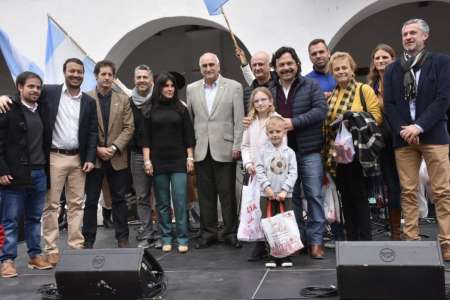 Sáenz recibió al “Primer Turista” de la temporada invernal