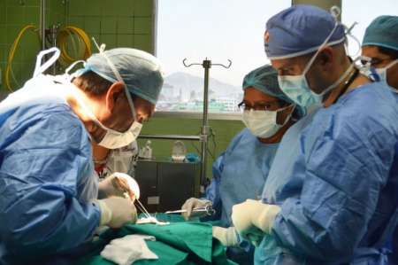 Operación sin precedentes en Salta: Le cambiaron el esófago a una joven