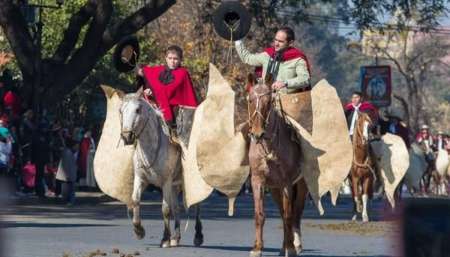 Polémica: Quieren que en el próximo desfile en honor a Güemes, no hayan caballos