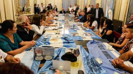 Macri prometió una millonaria recompensa por el hallazgo del ARA San Juan