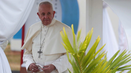 Francisco quedó encerrado en un ascensor y lo rescataron los bomberos