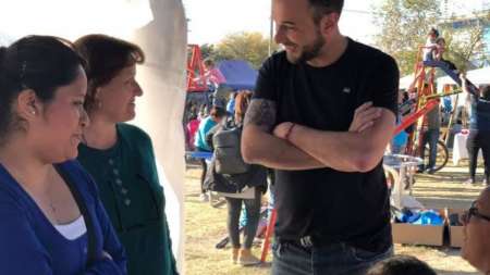 Darío Madile junto a la gente: escuchó sus necesidades