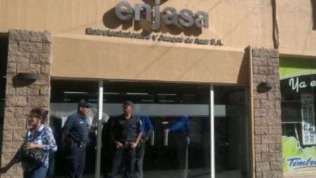 Si pasa, pasa: detectan irregularidades contra el lavado de dinero en ENJASA