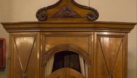 Debate por símbolos masónicos en Salta