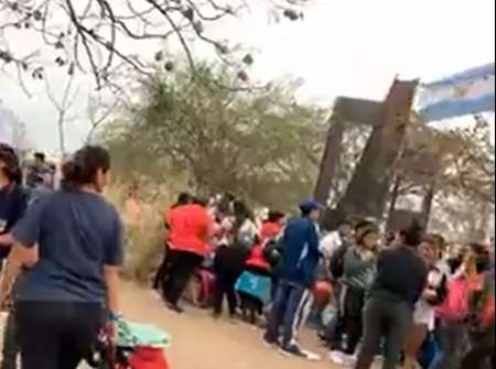 Acampe en el Grand Bourg: perdió a su bebé mientras esperaba una vivienda