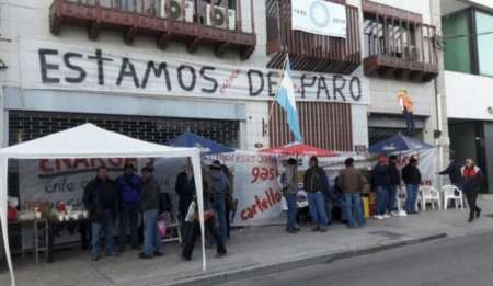 Crisis en Gasnor: la semana arrancó con paro en la empresa y no hay atención