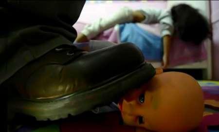 Condenan a sexagenario a 6 años de prisión por abusar de su hijastra