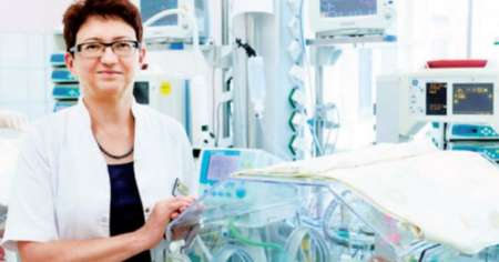 Llevaba muerta 55 días y dio a luz