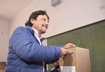 Votó Sáenz: "Queremos que no haya vencedores ni vencidos, sino que trabajemos juntos"