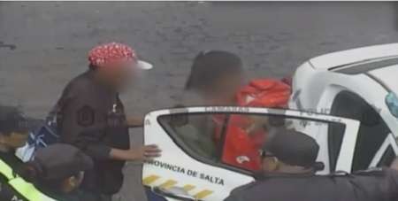 [HAY VIDEO] Conocida delincuente paseaba con su bebé por plena avenida San Martín
