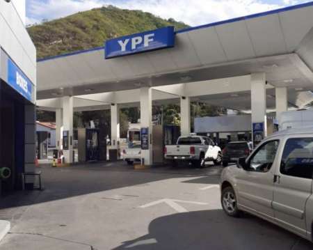 Fin del congelamiento: En Salta, el litro de nafta Premium llega casi a $63