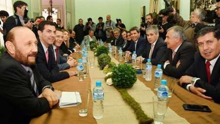 Provincias pedirán a Nación flexibilizar el tope para las paritarias