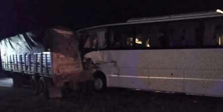 Chocó micro que trasladaba jugadores de Barracas Central: un muerto