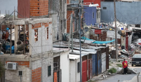 La crisis agudizó la pobreza: saltó al 40,8% y afecta a 16 millones de personas