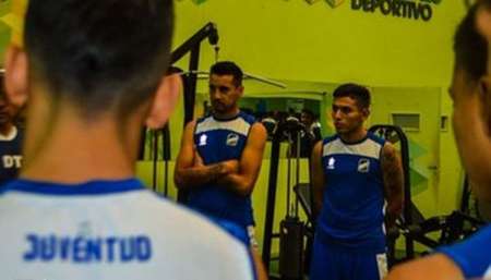 El Santo sumó sus dos primeros refuerzos