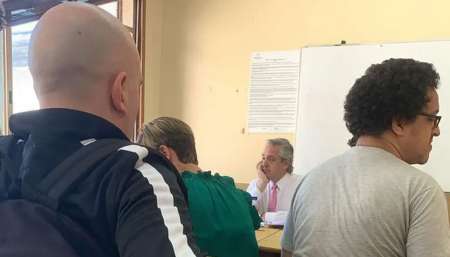 El presidente Alberto Fernández integra una mesa de examen en la Facultad de Derecho de la UBA
