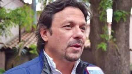 Clarín se hace eco de la pelea de intendentes: Sáenz firme candidato de Macri