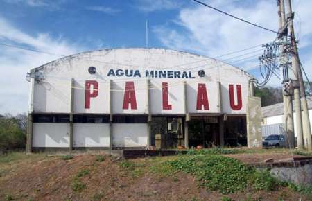 Trabajadores de Agua Palau denuncian que no cobran los sueldos y el aguinaldo