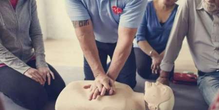 Operadora del 911 salvó vida de bebé por teléfono