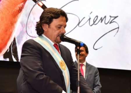 Asumen los nuevos secretarios del Gabinete de Sáenz