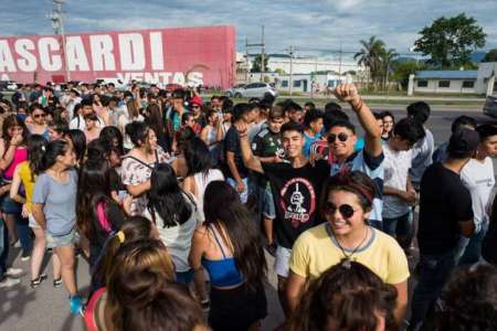 Carpas en Salta: resurgen los reclamos de vecinos por su funcionamiento