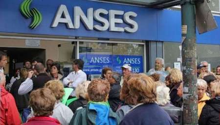 El Gobierno oficializó el bono de $ 5000 a jubilados y comenzará a pagarlo hoy