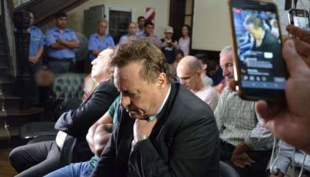 Por venta de droga, condenana seis años a un exintendente