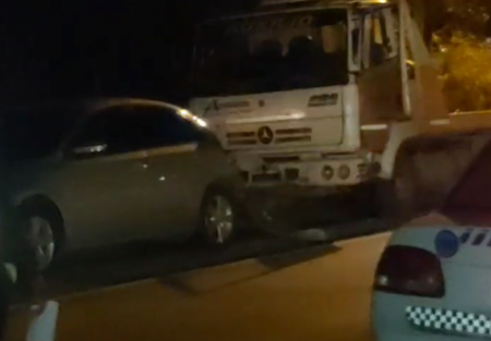 [URGENTE] Tremendo choque en ruta salteña: camión se llevó puesto a un auto